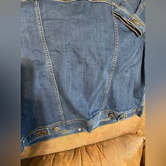 Jean jacket - Picture 4 of 6